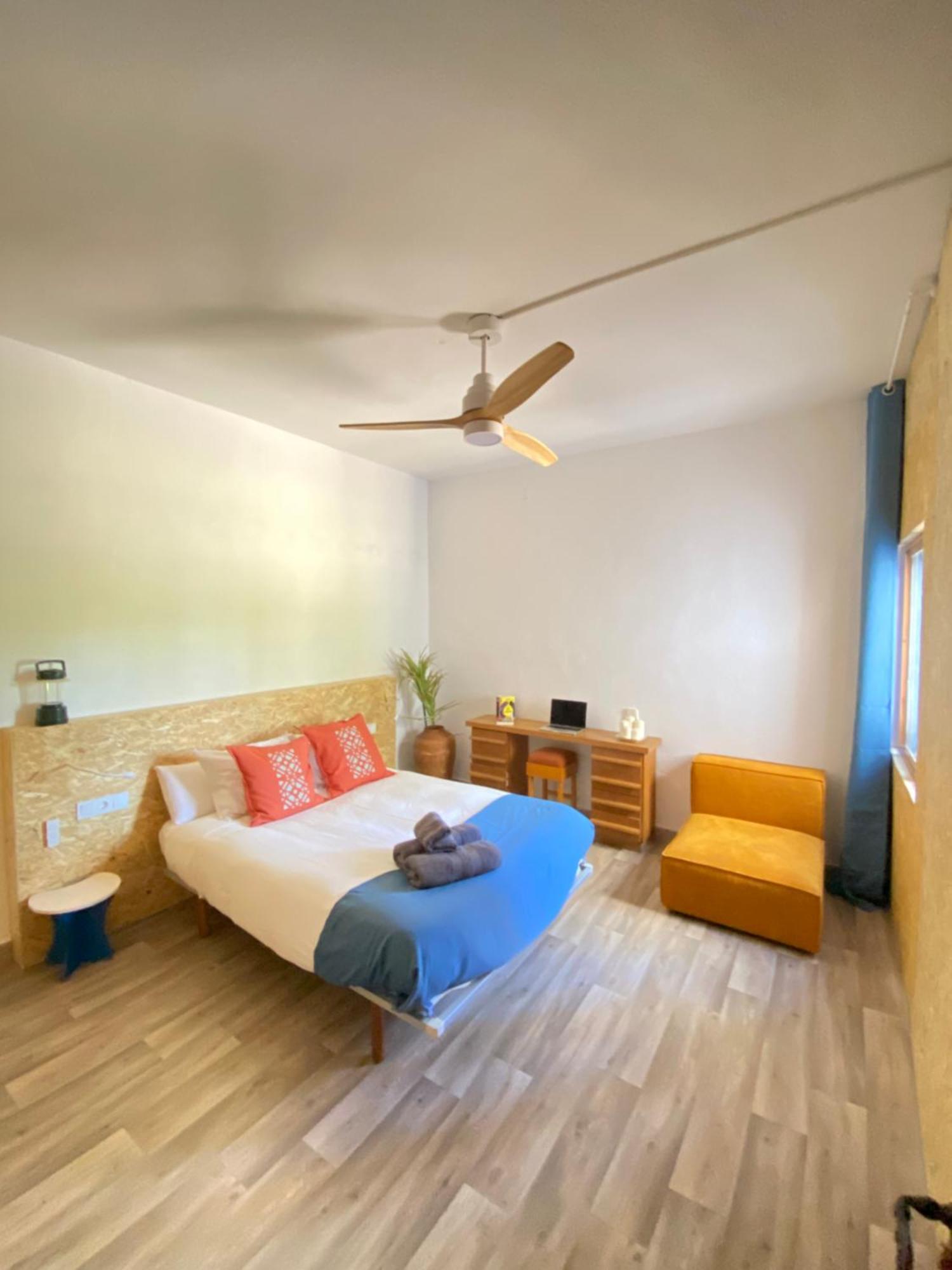 Pink Lemon House Bed and Breakfast Elche Eksteriør billede