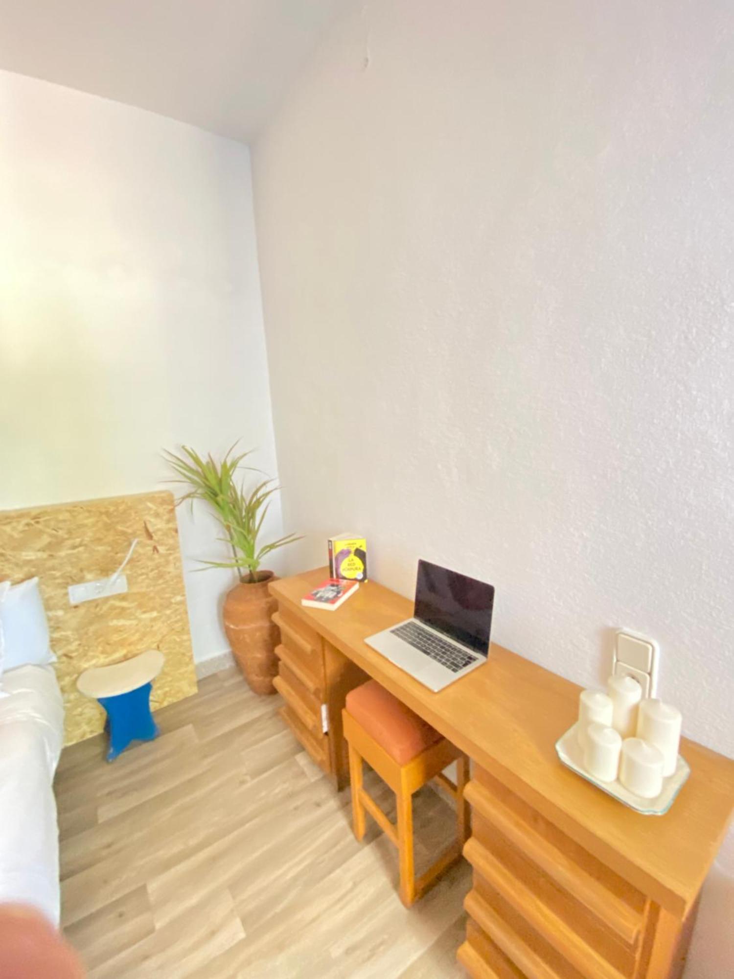 Pink Lemon House Bed and Breakfast Elche Eksteriør billede