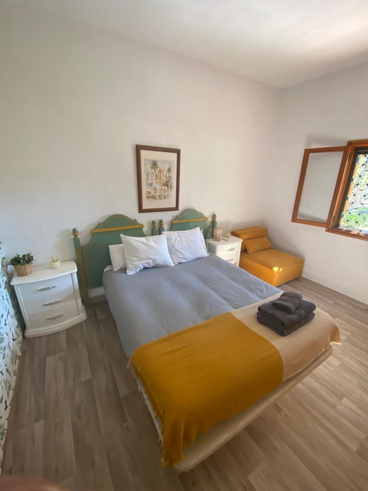 Pink Lemon House Bed and Breakfast Elche Eksteriør billede