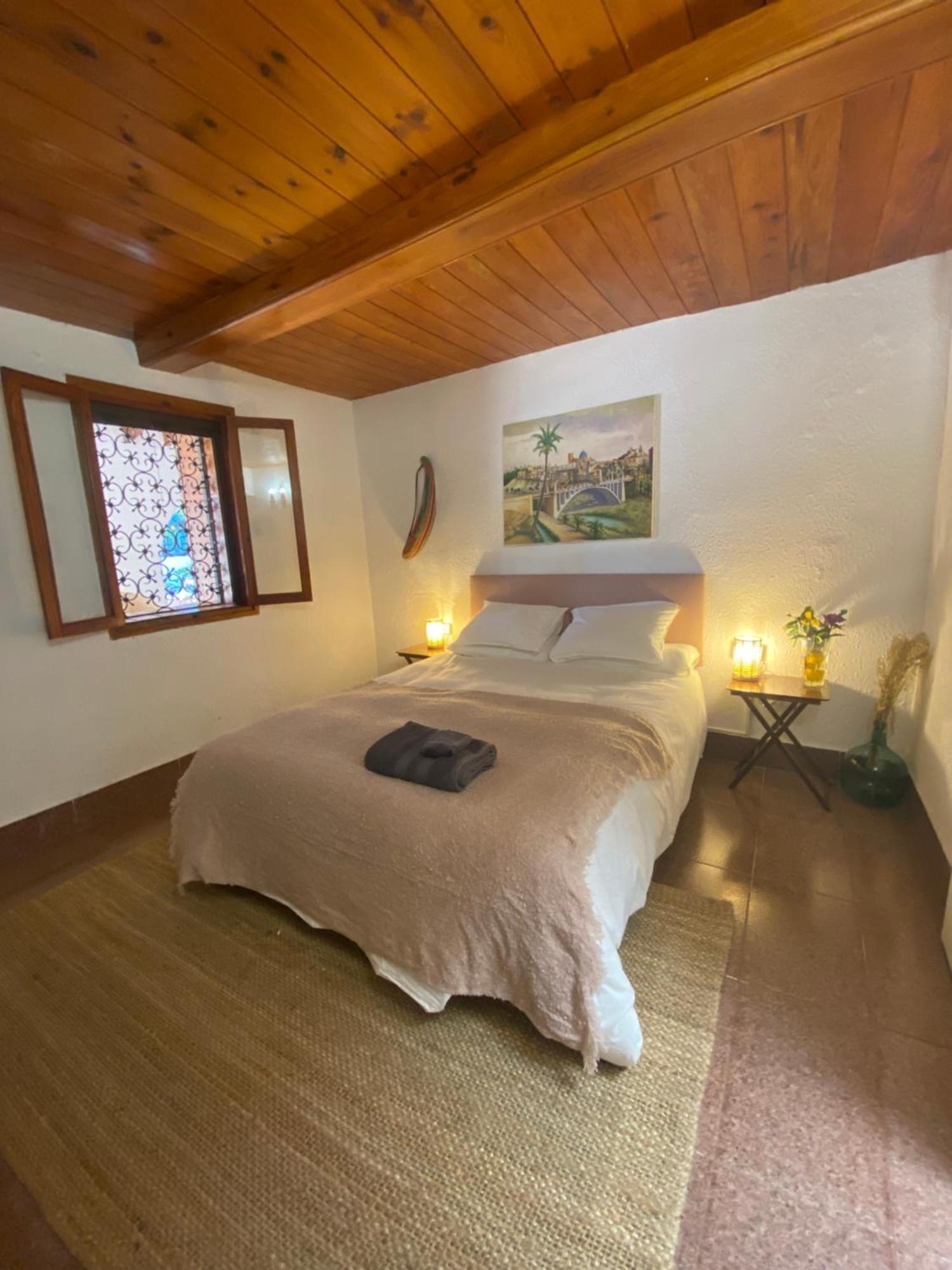 Pink Lemon House Bed and Breakfast Elche Eksteriør billede